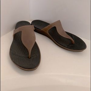 Women’s Croc Sandals
